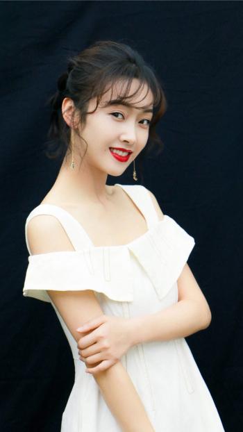 中国内地江苏省南京影视女演员宣璐清新迷人写真桌面壁纸第0张