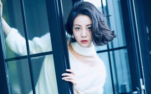 高清北京美女李溪芮时尚写真图片高清桌面壁纸第0张