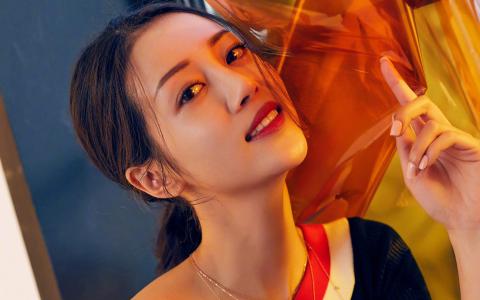 高清北京美女李溪芮时尚写真图片高清桌面壁纸第1张