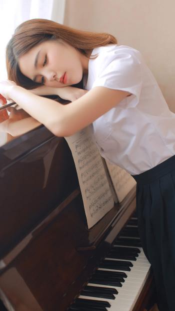 性感美女高兮妍抚媚诱惑迷人写真图片合集(二)第5张