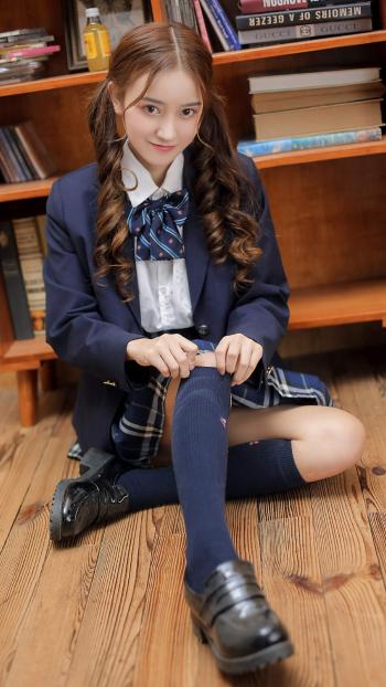 高清校花05后清纯甜美美女学生妹高清桌面壁纸第1张