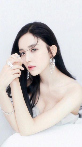 古力娜扎图片 _ 第(1)张