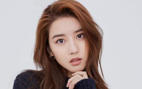 高清台湾美女李凯馨个性时髦写真桌面壁纸第5张