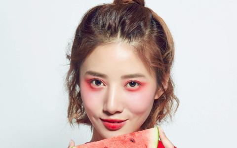 中国内地山东济南女演员吴优清新俏皮夏日写真图片桌面壁纸第0张