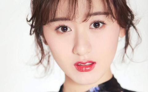 高清上海袁冰妍袁冰妍时尚性感写真桌面壁纸第3张