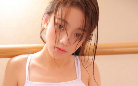 艺校美女图片 _ 第(4)张