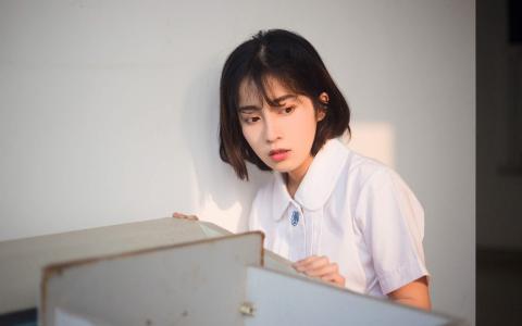 高清校花90后可爱清纯学生妹高清桌面壁纸第3张