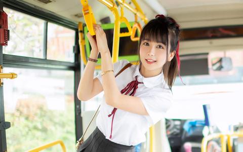 高清校花05后甜美清纯学生妹唯美街拍写真高清壁纸第2张