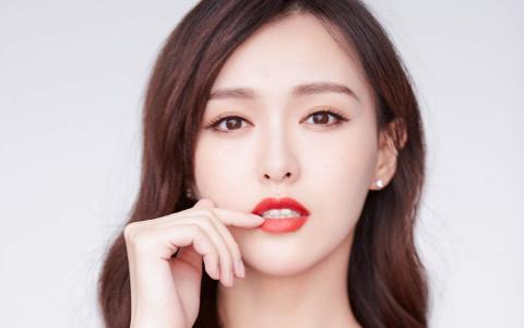 高清中国内地影视上海市女演员唐嫣美艳红妆性感写真图片第2张