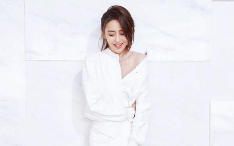 高清中国内地新疆伊犁影视女演员佟丽娅性感魅力写真图片桌面壁纸第0张