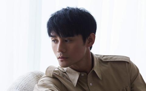 高清中国内地男演员王凯黑色西装帅气写真图片第0张