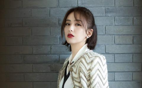 高清中国内地新疆伊犁影视女演员佟丽娅美艳性感高清桌面壁纸第1张