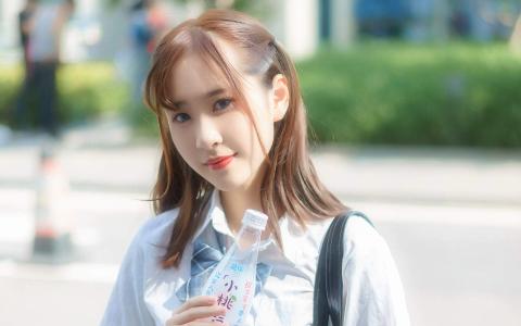 高清校花90后可爱清纯学生妹高清桌面壁纸第0张