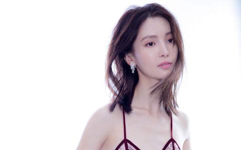 中国大陆山东济南女演员平面模特金晨成熟魅力写真图片桌面壁纸第3张