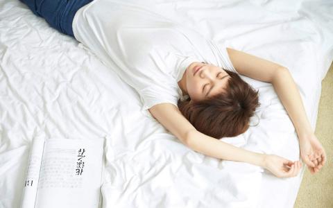 美女苏青图片 _ 第(7)张