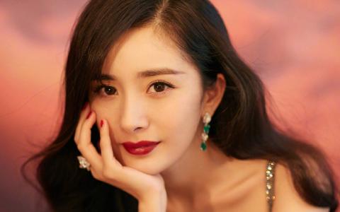 中国内地北京影视女演员杨幂成熟性感写真图片桌面壁纸第3张