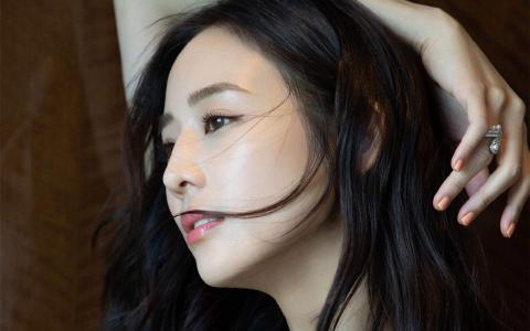 高清中国台湾影视女演员张钧甯优雅迷人写真图片桌面壁纸第2张