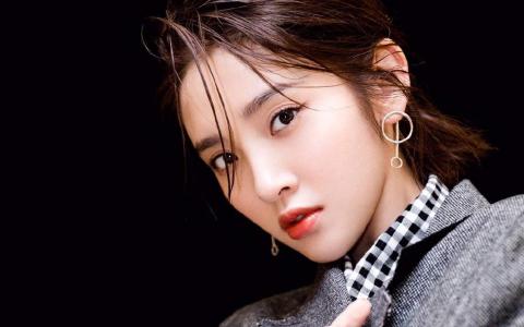 唐艺昕图片 _ 第(2)张