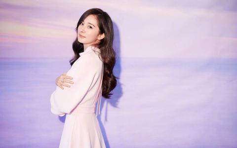 中国内地北京影视女演员杨幂仙气白裙唯美高清桌面壁纸第2张