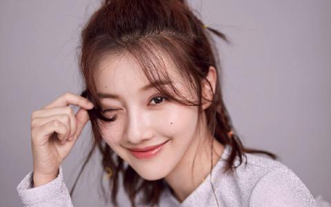 内地沈阳女演员王鹤润甜美写真图片桌面壁纸第3张