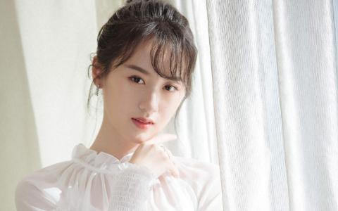 高清上海袁冰妍袁冰妍性感露肩写真桌面壁纸第2张