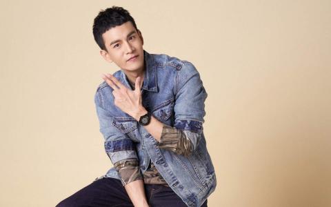 高清上海市男明星经超英俊帅气活动照图片第2张