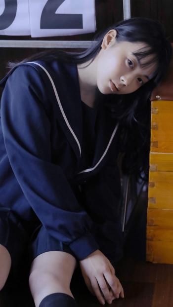 高清校花90后极品美女学生妹手机壁纸图片第0张