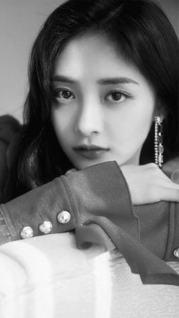 高清上海奉贤美女周洁琼甜美浪漫写真桌面壁纸第1张