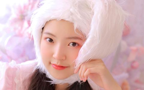 可爱女星徐娇cosplay性感兔女郎写真第3张