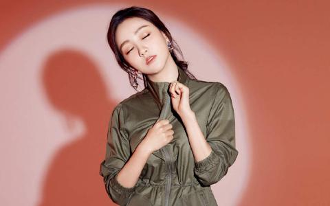 高清中国内地云南保山女演员杨蓉性感迷人写真图片桌面壁纸第3张