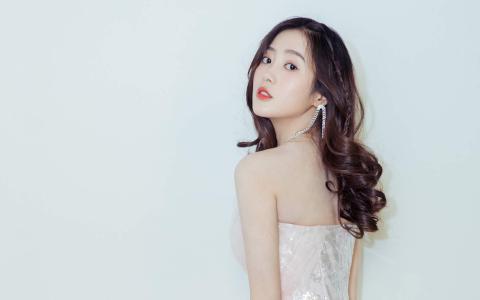 王梓薇图片 _ 第(1)张