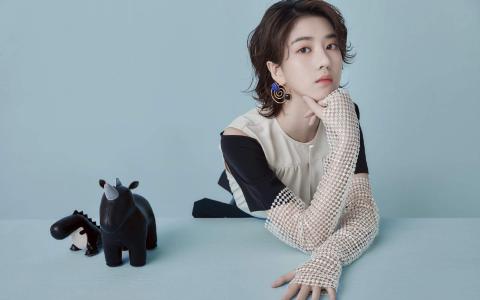 高清台湾美女李凯馨个性时髦写真桌面壁纸第3张