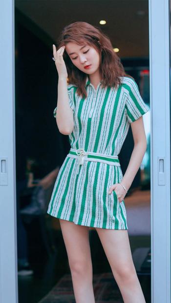 高清中国内地黑龙江省哈尔滨女演员乔欣清爽率性写真图片桌面壁纸第0张