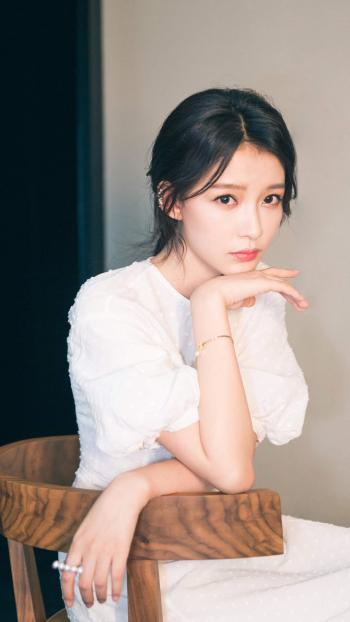 林省通化市集安女明星孙怡清新甜美写真桌面壁纸第0张