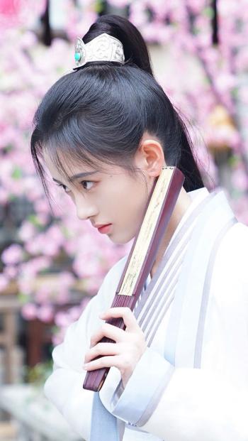 高清四川省遂宁美女鞠婧祎仙气生日写真高清手机壁纸第2张