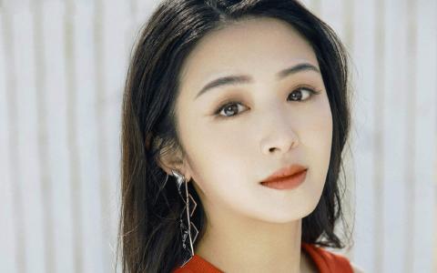 张含韵清新恬静居家写真图片第4张