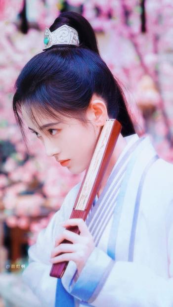 高清四川省遂宁美女鞠婧祎清纯学生装写真图片第3张