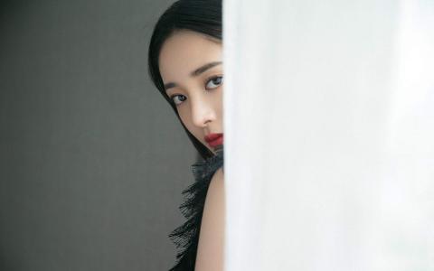 高清上海奉贤美女周洁琼甜美浪漫写真桌面壁纸第1张