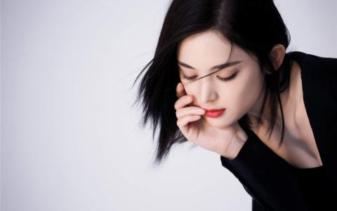 中国内地新疆乌鲁木齐市影视女演员古力娜扎梦幻性感高清桌面壁纸第0张