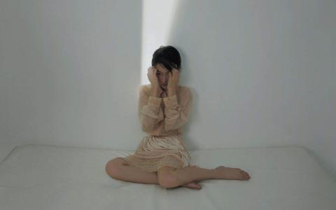高清中国内地影视河北省石家庄女演员周冬雨文艺清新高清桌面壁纸第2张