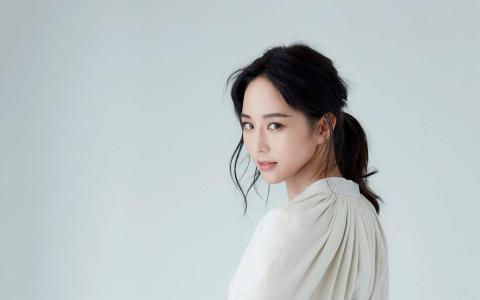 高清中国台湾影视女演员张钧甯清新甜美桌面壁纸第0张