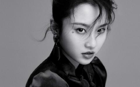 中国内地女演员谋女郎张慧雯如梦如幻唯美写真图片第2张
