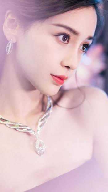 中国内地上海影视女演员Angelababy杨颖最新写真图片第1张