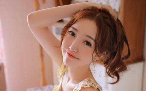甜美手绘可爱女生插画手机壁纸第2张