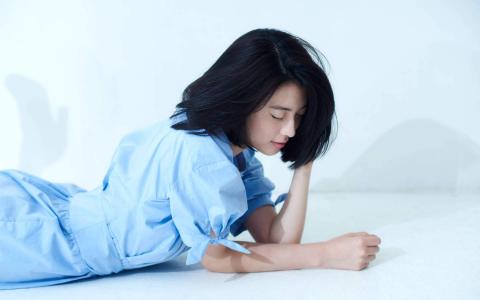 日本女优《说好不哭》MV女主三吉彩花桌面壁纸第0张