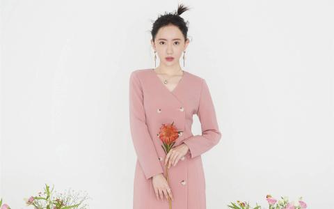 中国内地影视天津女演员张萌高清圖白皙肌肤妩媚的眼神第2张