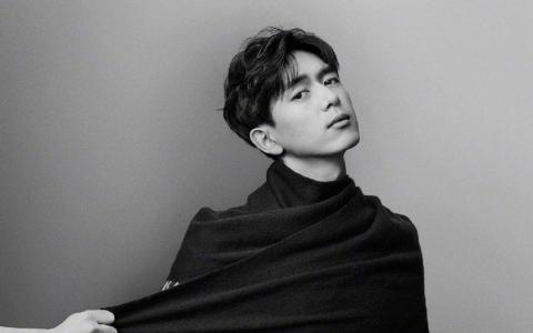中国内地湖北荆州男演员李现男友力十足休闲写真图片第6张