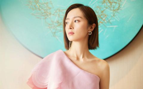 胡冰卿冰蓝系活泼明朗写真图片第5张