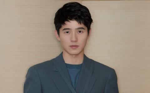 中国内地河南省平顶山男演员刘昊然帅气有型写真桌面壁纸第0张
