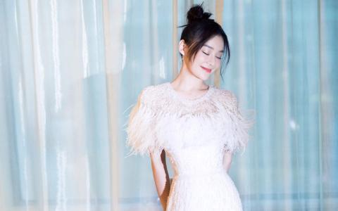 高清中国内地影视湖北省襄阳女演员袁姗姗时尚养眼写真桌面壁纸第3张